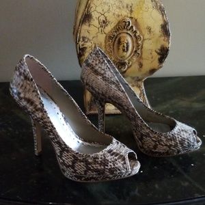 Fabulous snake print pumps